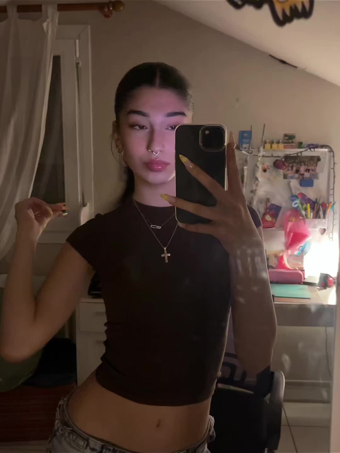 @🦠