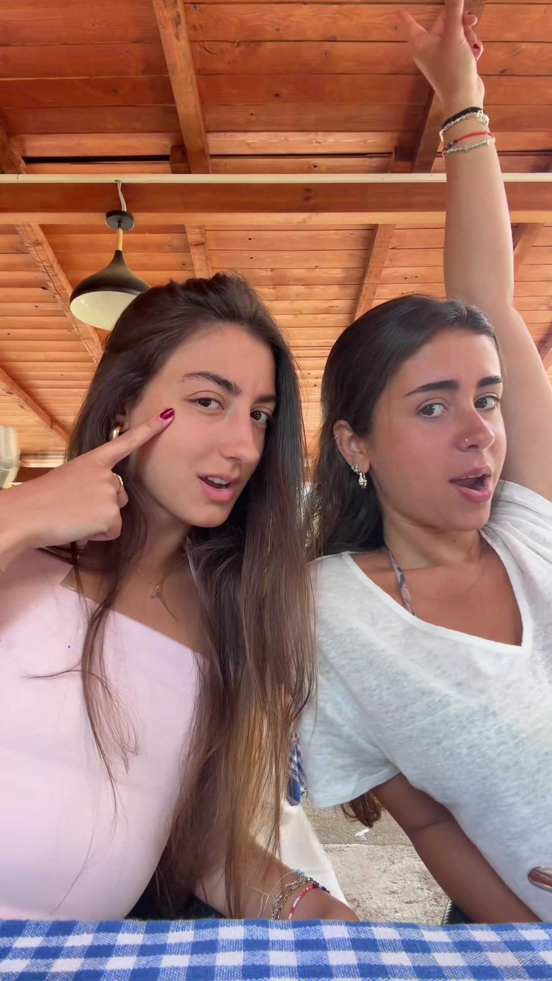 @annita