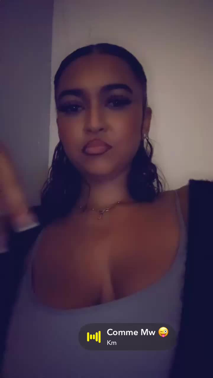 @Lara 🥀