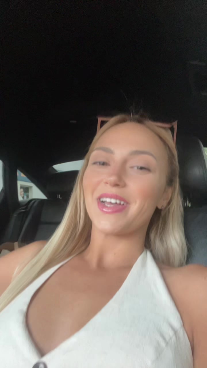 @🦋