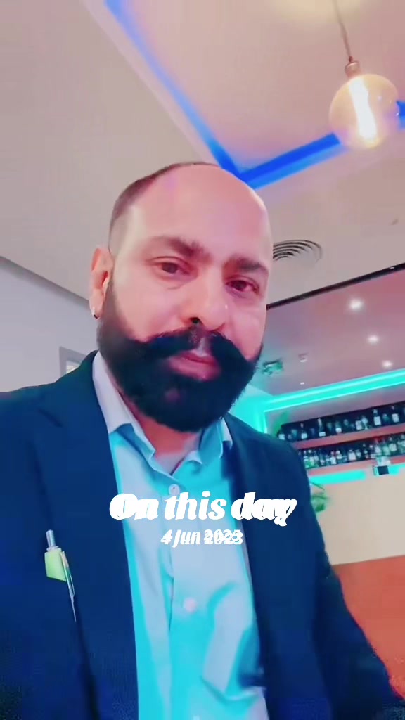 @Aman Grewal 🇬🇧