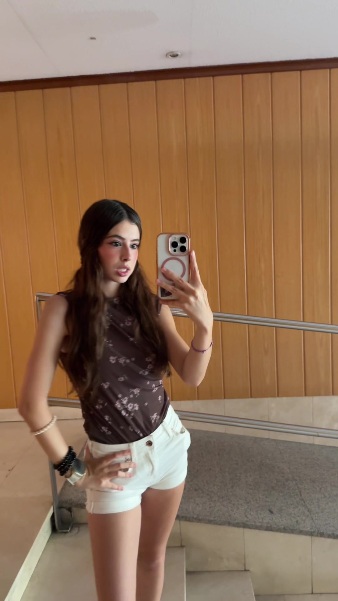 @ℒ𝒶_𝒬𝓊𝑒𝓋𝑒𝒹𝒶
