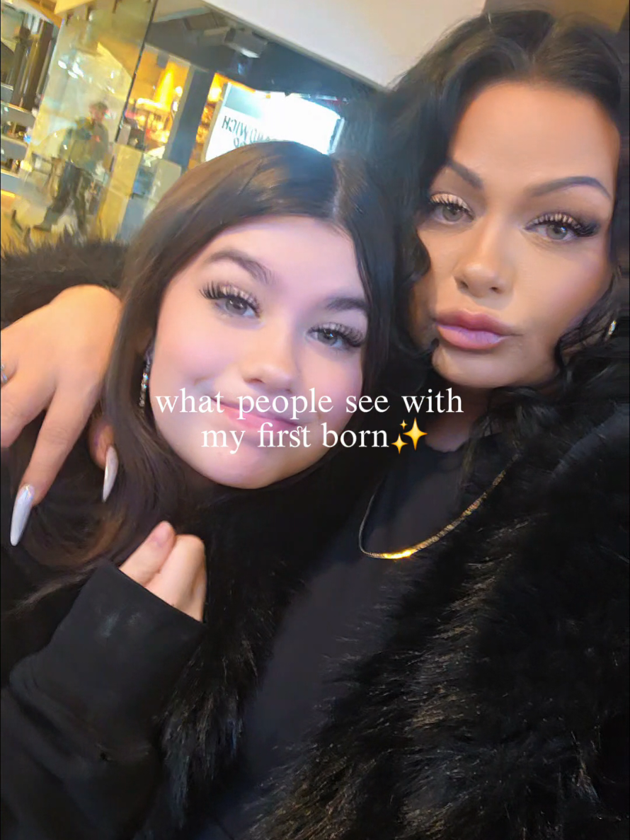 @Chantal Marie