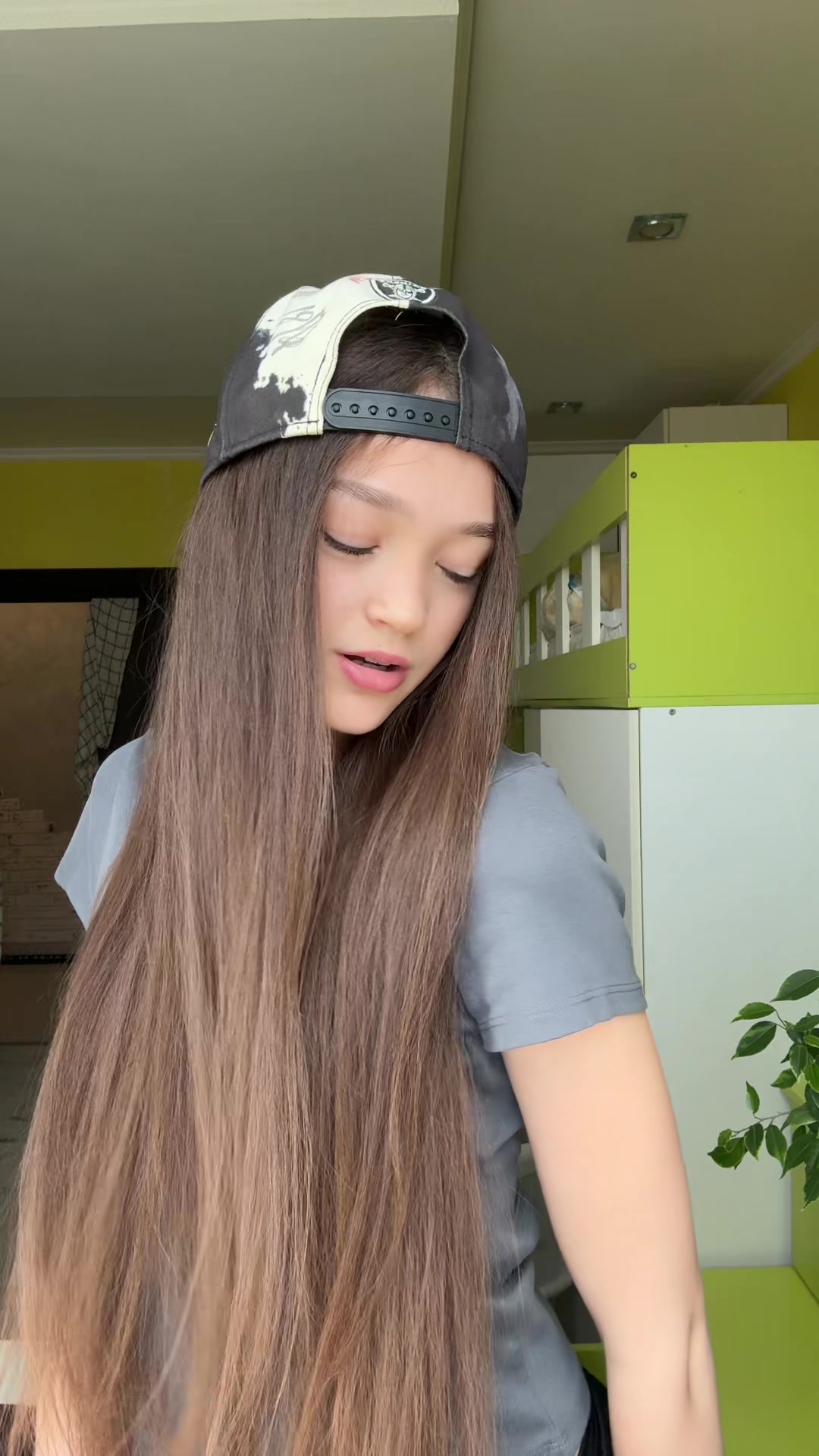 @миня