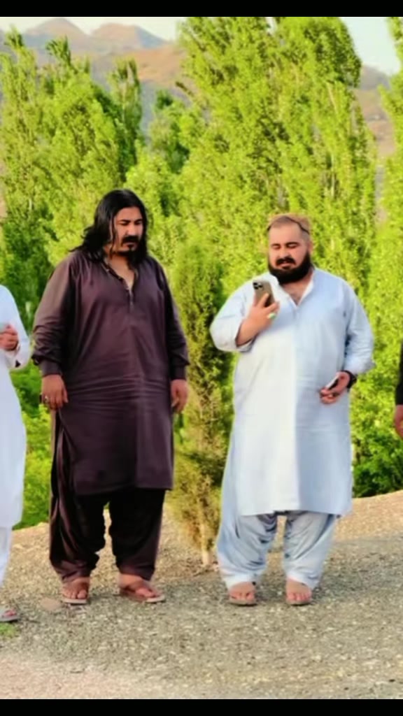 @لیوا نائی ملنگ 💔✌️