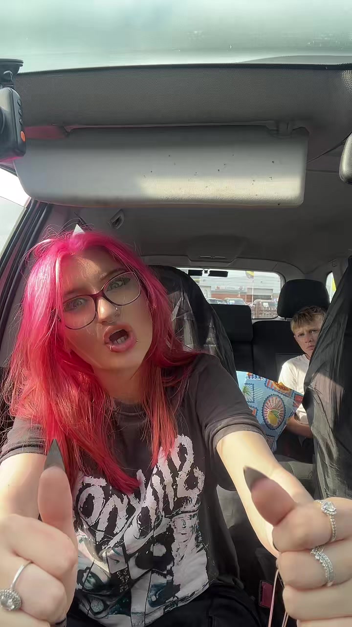 @Zoe Ferguson