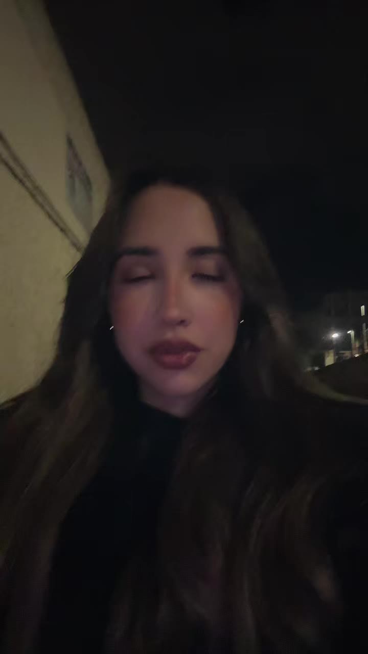 @Vaaleee_02