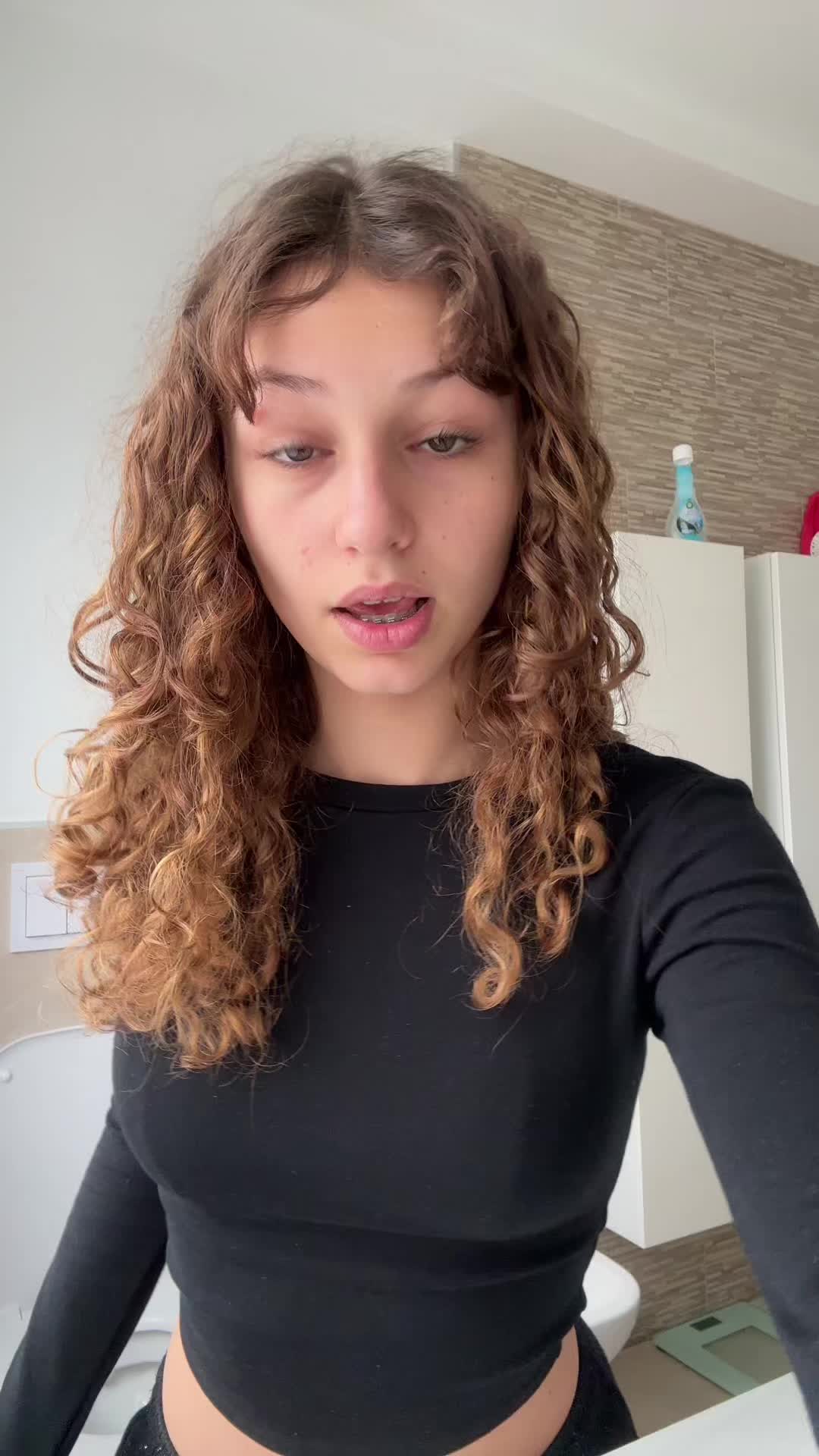 @🧟♀️