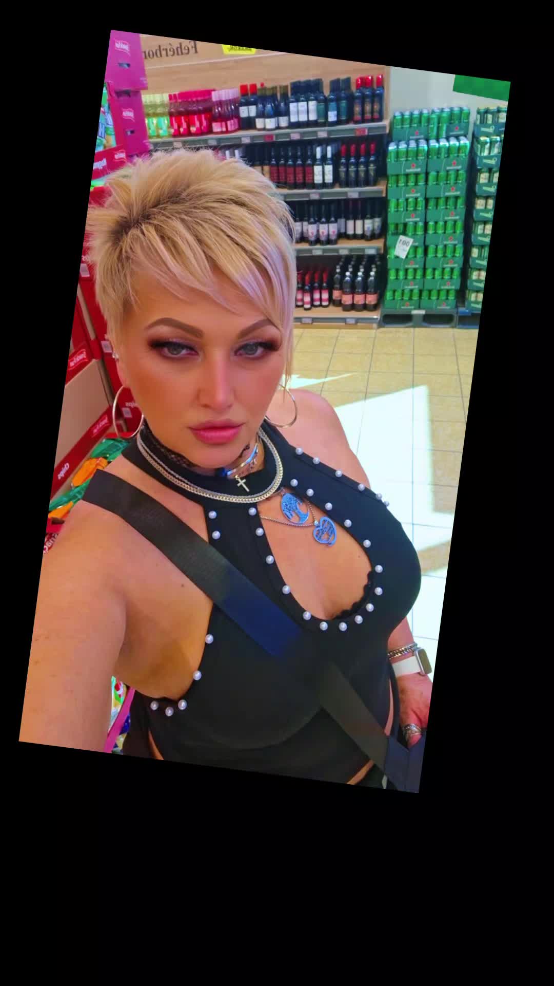 @𝒜𝓃𝒹𝒾𝓀𝒶