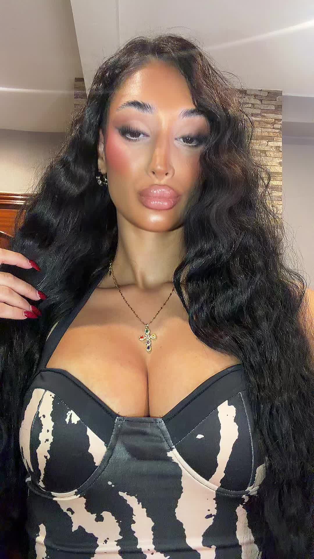@𝓐𝓘𝓝𝓗𝓞𝓐 ✨