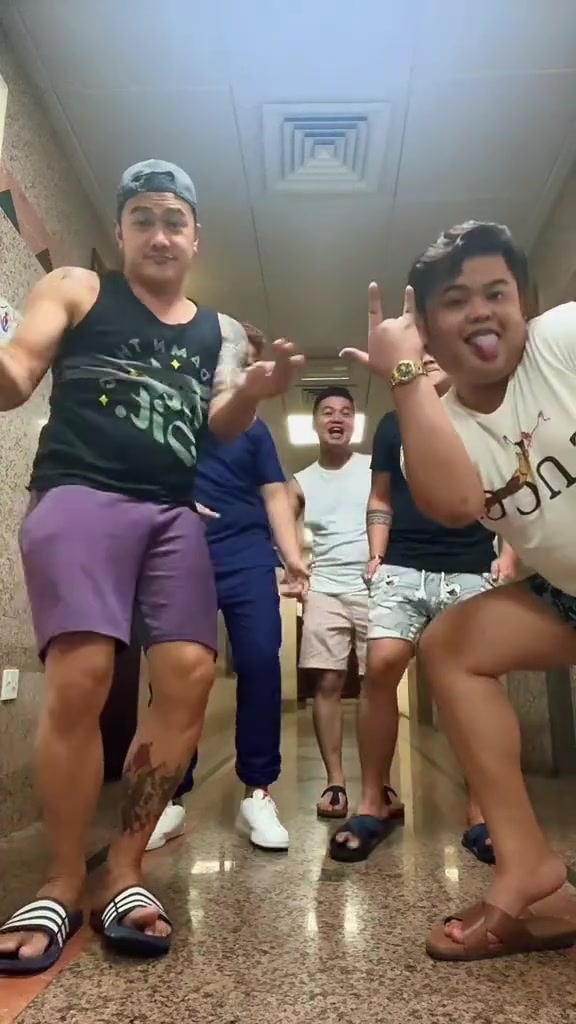 @Cʜ🅰️ɴO👑