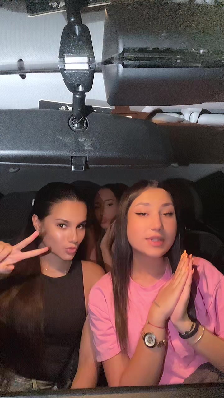 @Vilikamburova