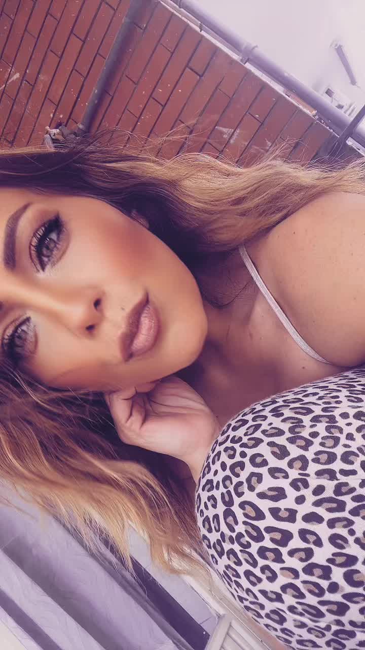 @.ALEXANDRA.G_