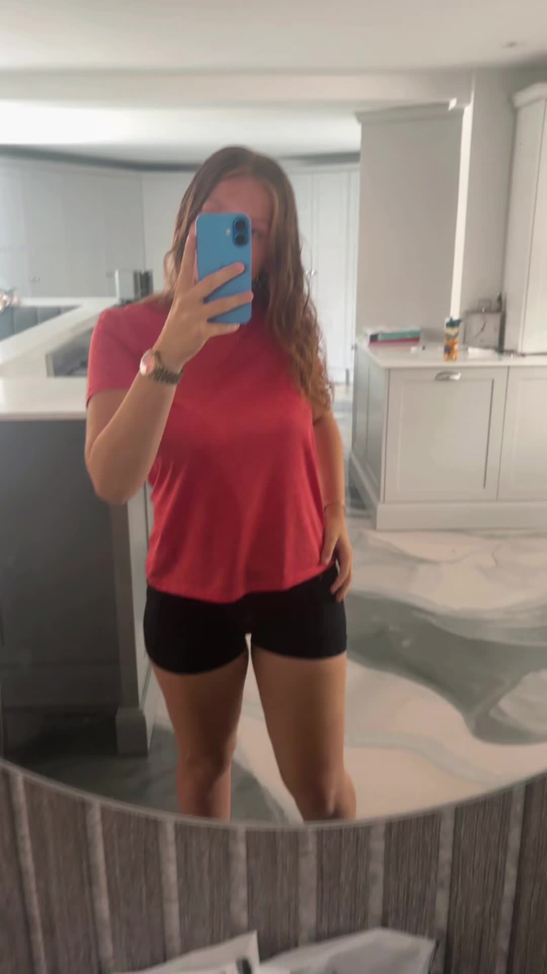 @👸🏼