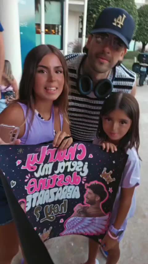 @Alba012_