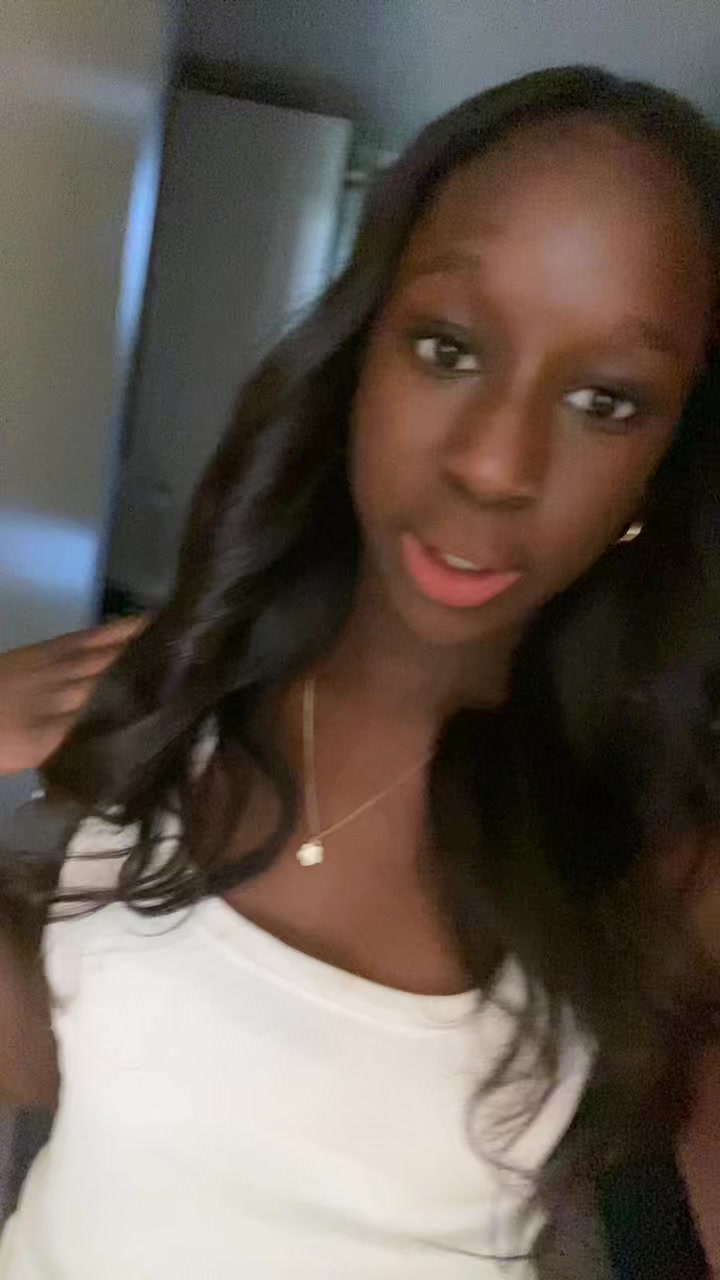 @👸🏾