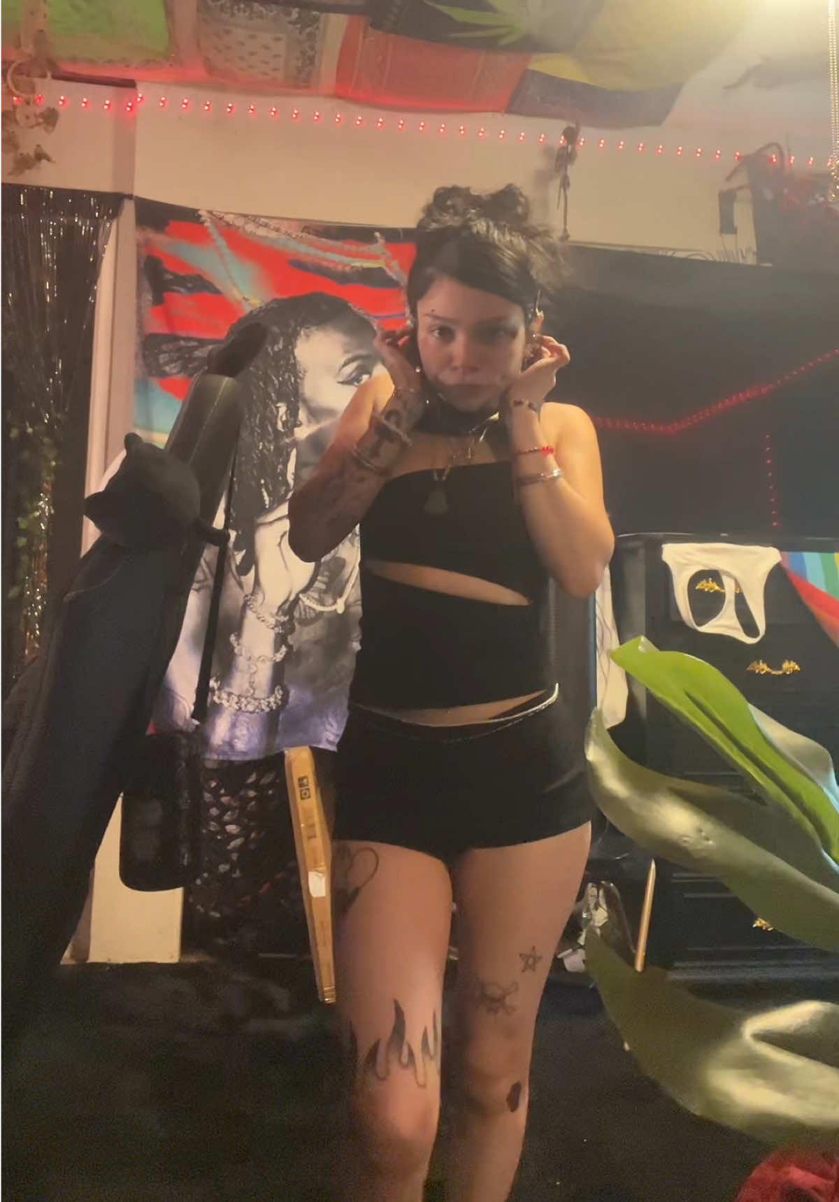 @𖤐Nenescult ☠︎
