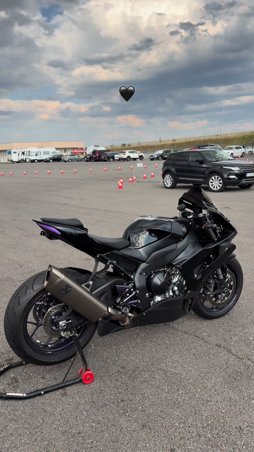 @Teodora | Fireblade RR-R