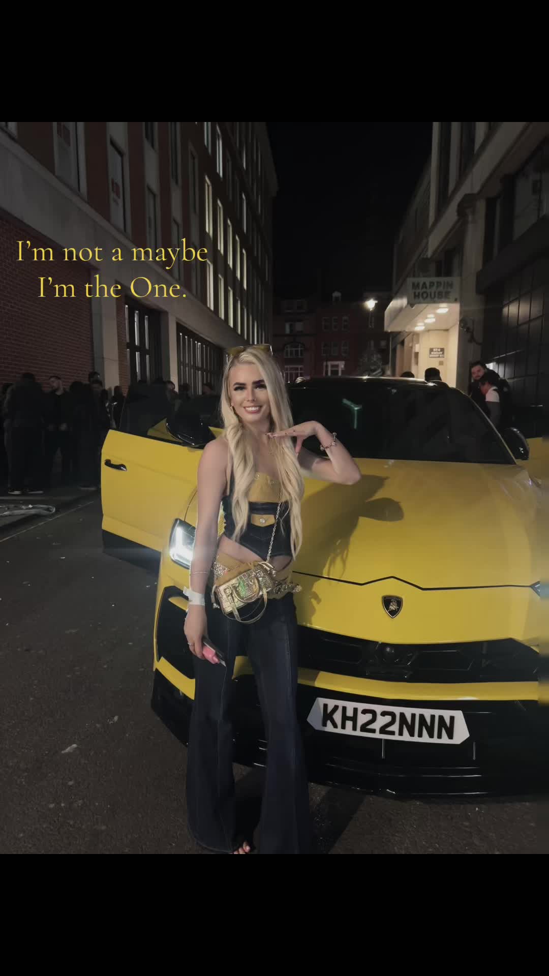 @𝓒𝓱𝓵𝓸𝓮&ensp;𝓬𝓻𝓲𝓷𝓷𝓲𝓸𝓷🤍