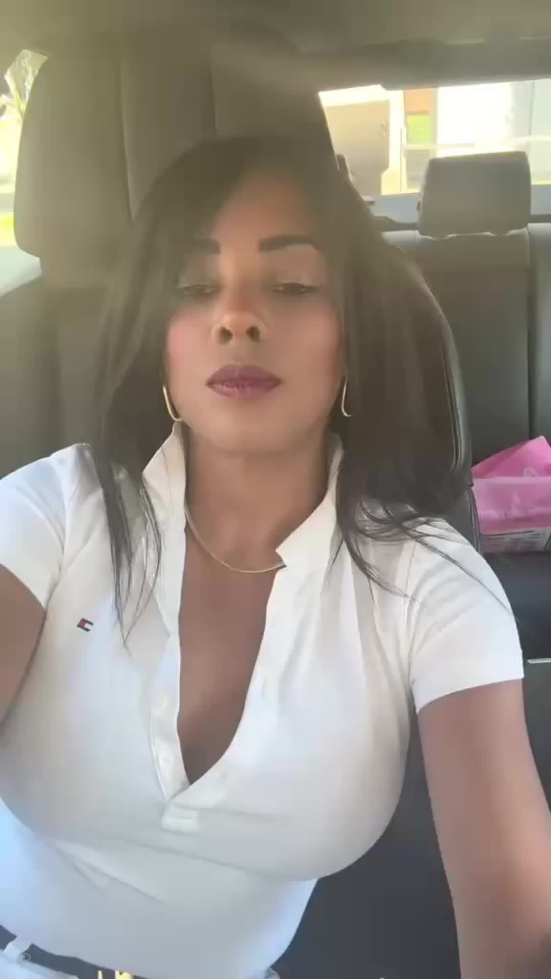 @erikajacker