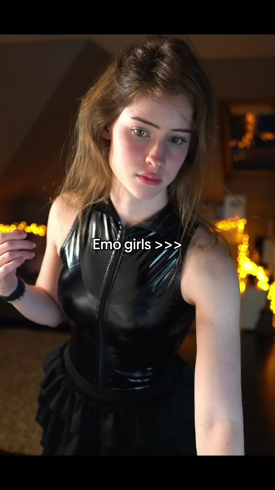 @Mira004