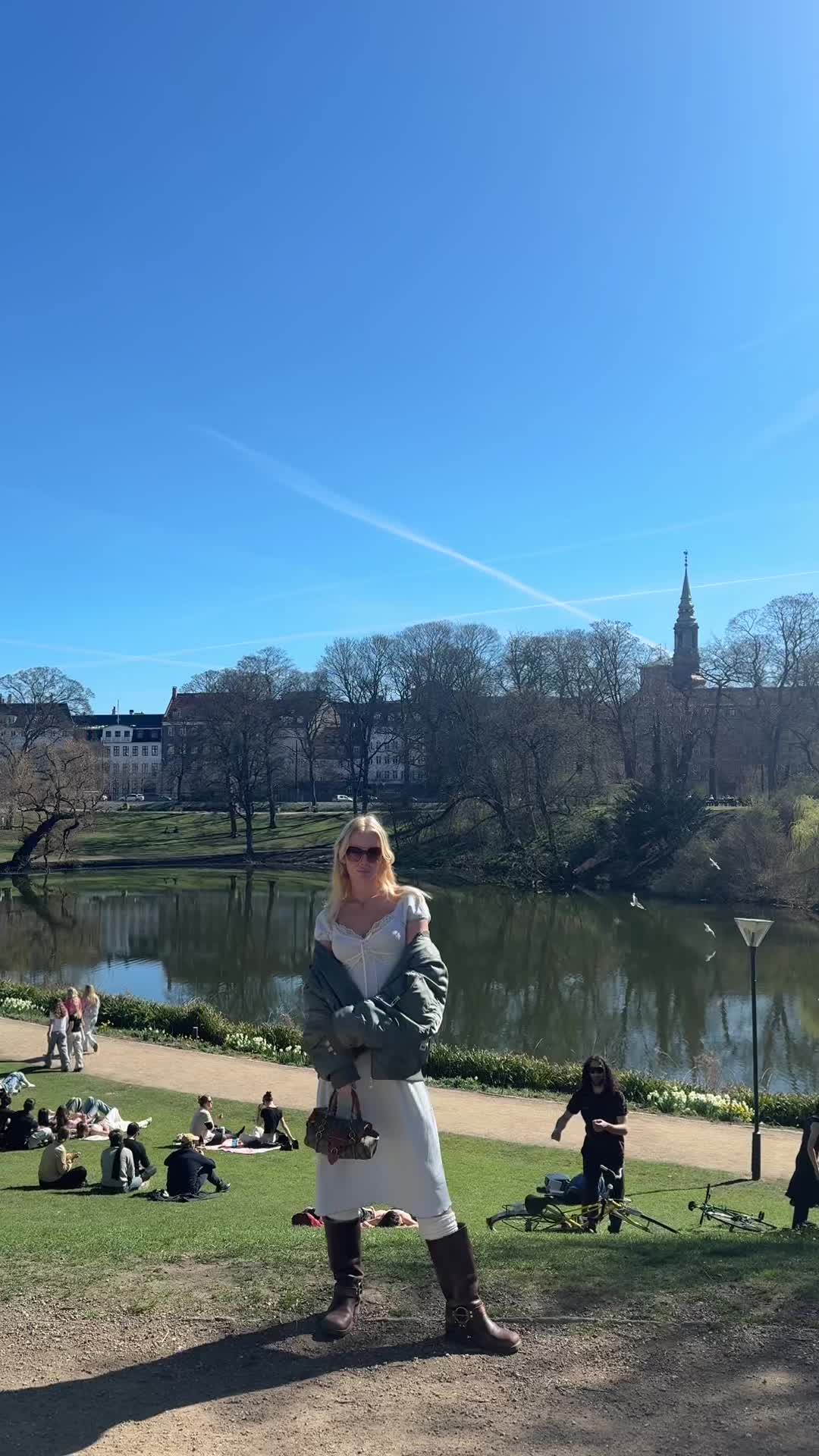 @Celine Dijjon