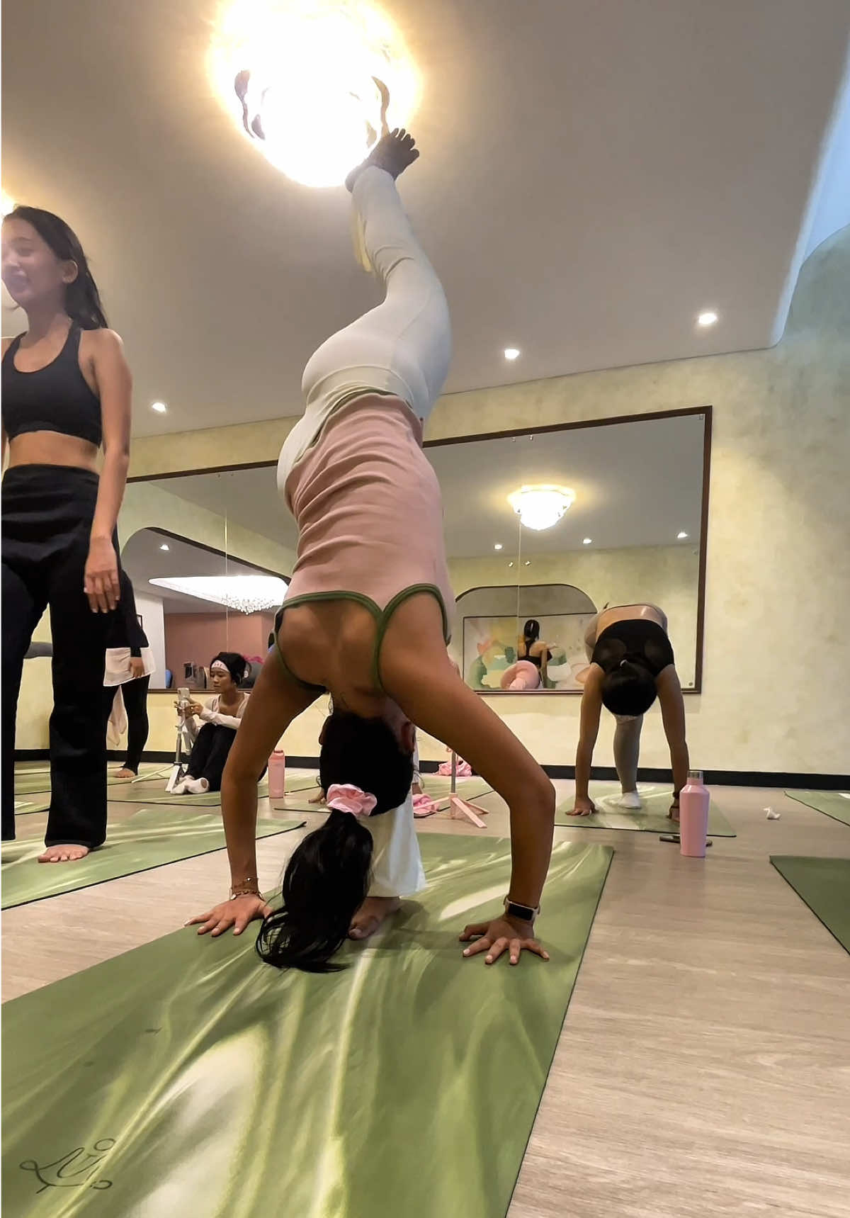 @Tiffany 🫒🧘🏻♀️🪷🧗🏻♀️