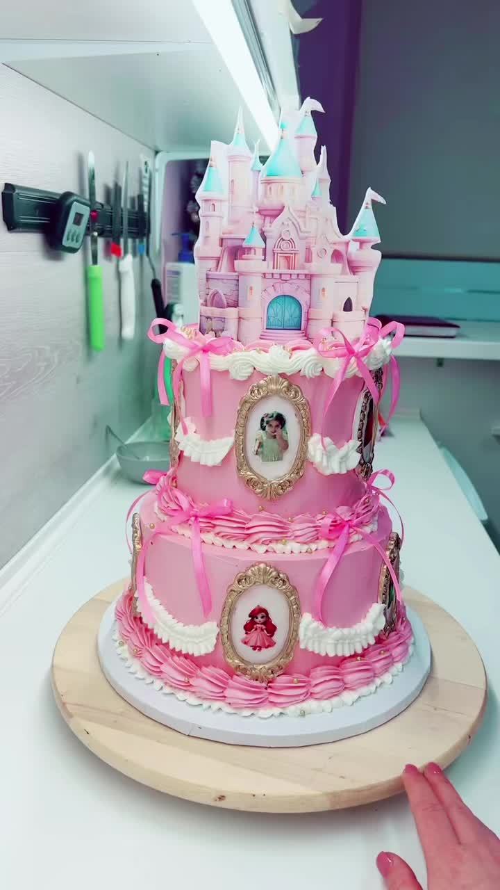 @Liza torta &eacute;s desszertműhely