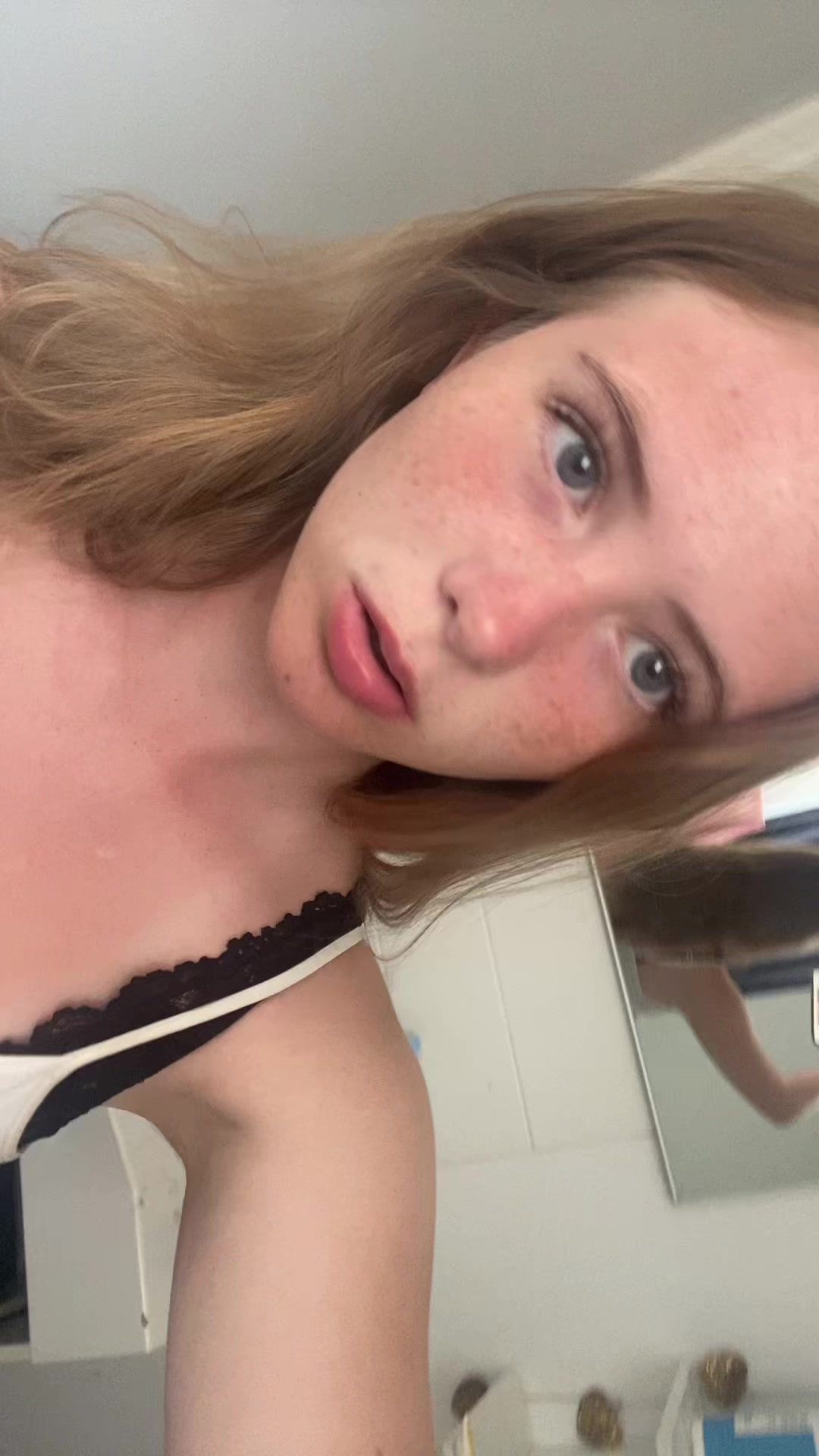 @isabella
