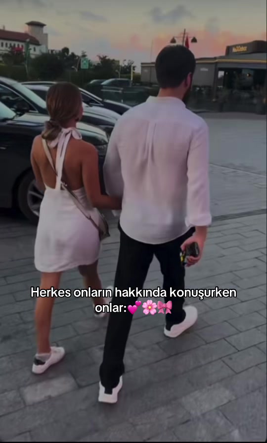@Moonie