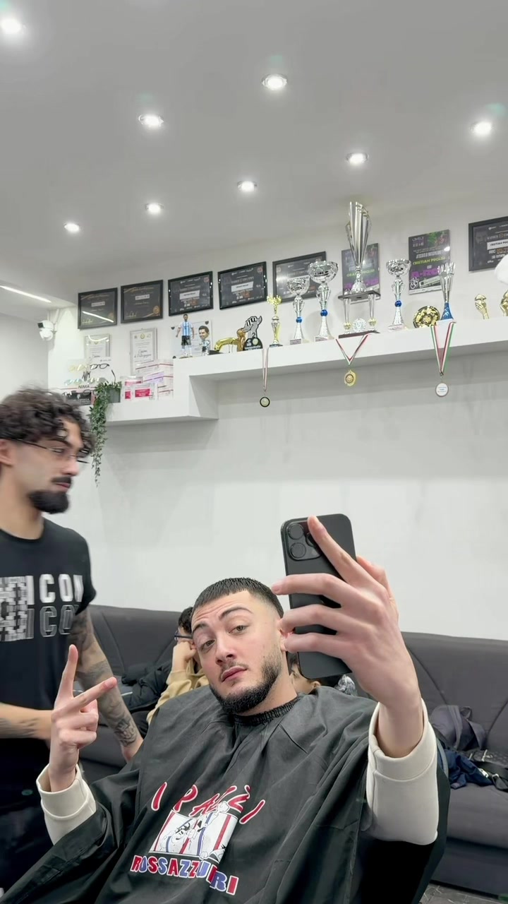 @Cristian Puglisi