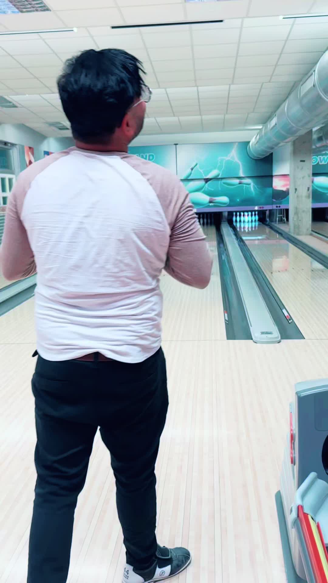 @/-\ /\/\ /-\ /\/