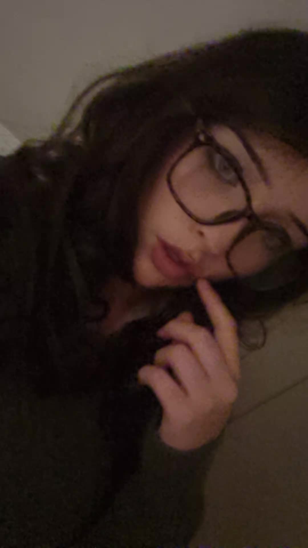 @𝓔𝓿𝓮 ☣︎