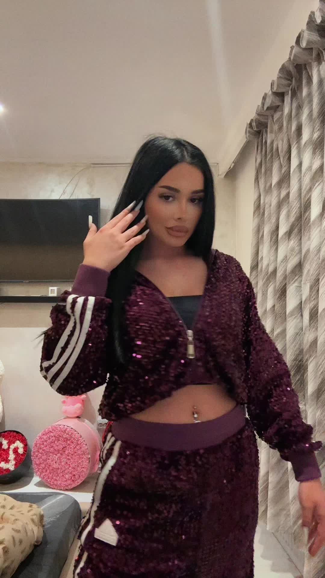 @Isabella.ysb.official