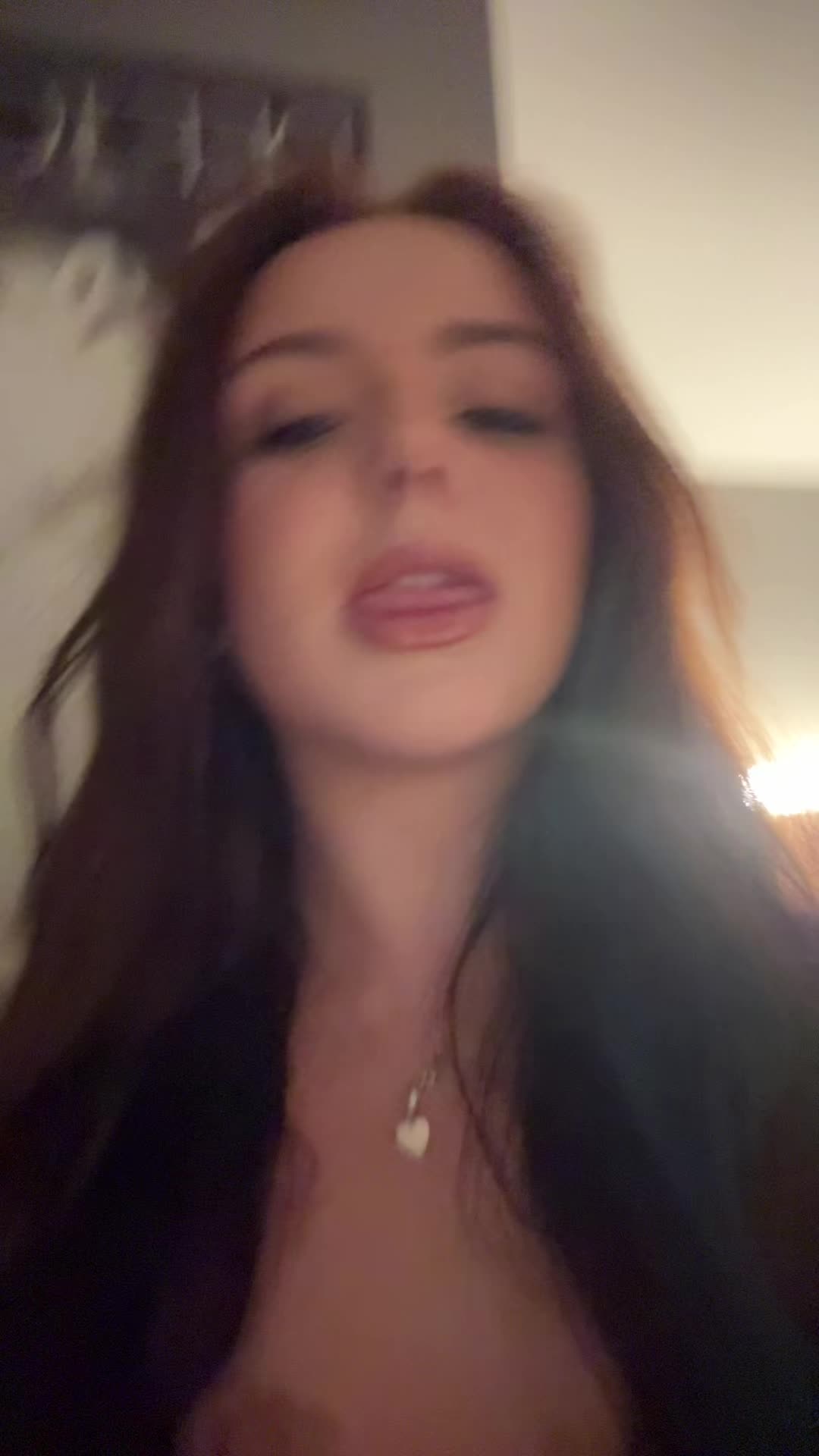 @Lells 🏴