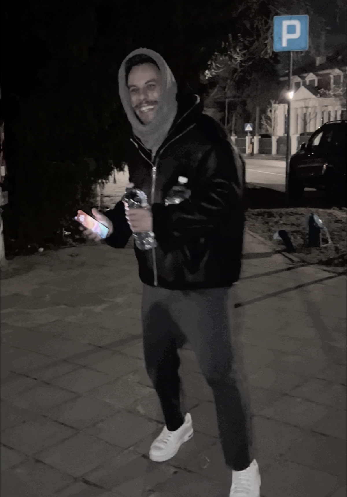 @&Gamma;&iota;ά&nu;&nu;&eta;&sigmaf; &Delta;&rho;ό&sigma;&omicron;&sigmaf; 🏴&zwj;☠️