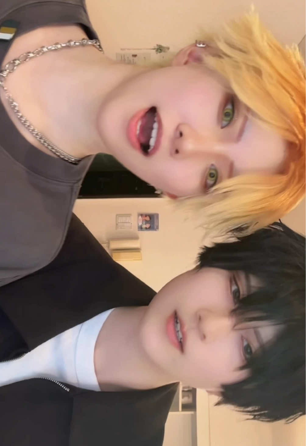 @まひる