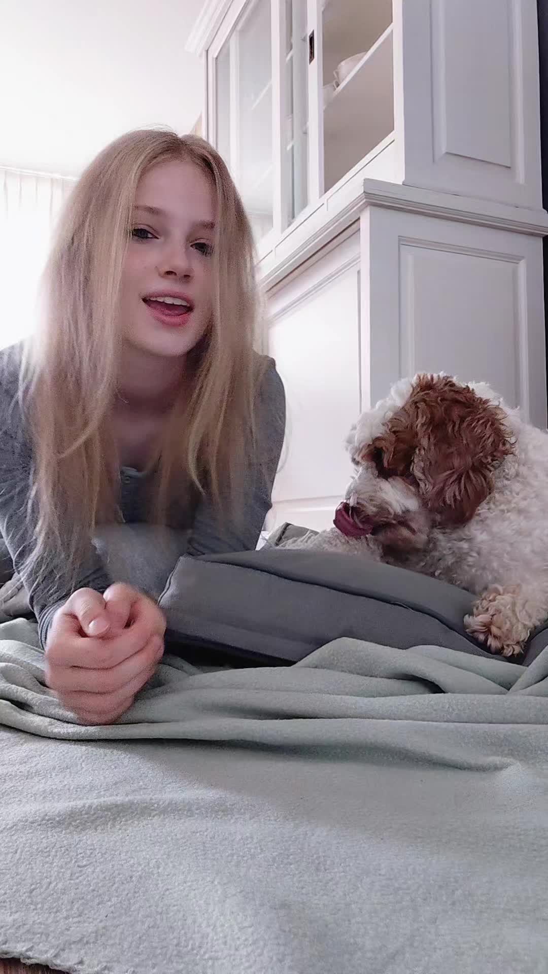 @😝