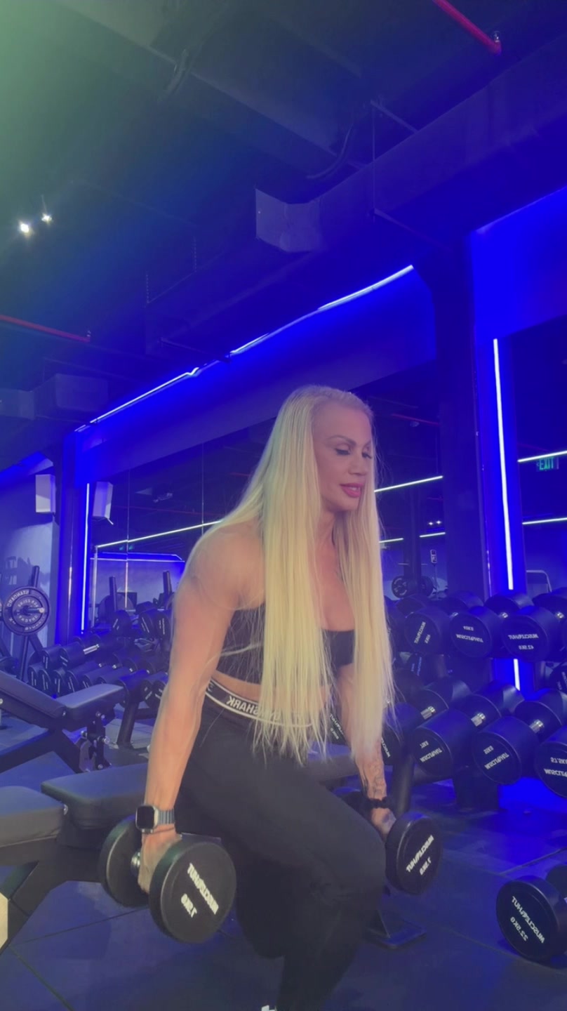 @Angela Zisi