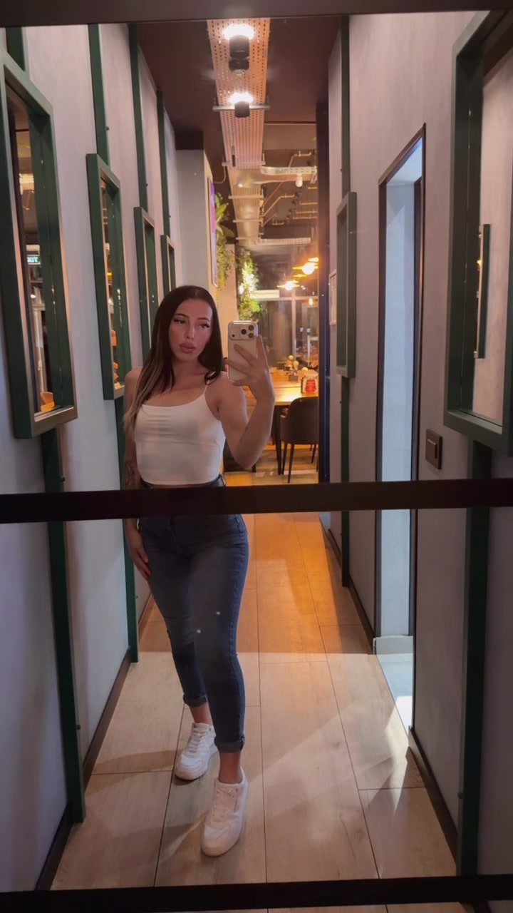 @Andreea2005.