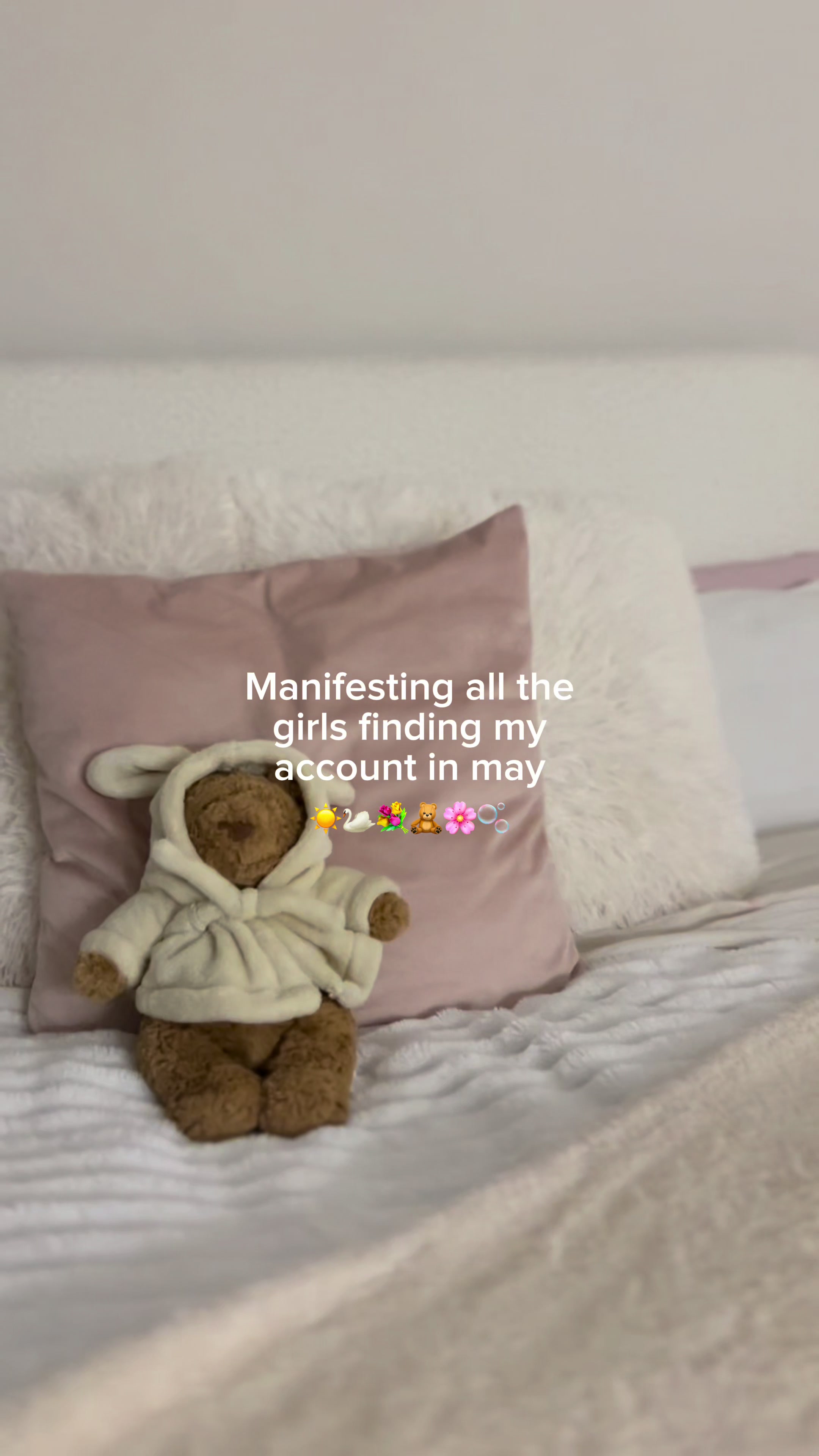 @𝐚𝐮𝐫𝐞𝐥𝐢𝐚 🫧