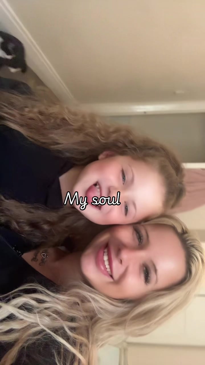 @hollybyrne2003