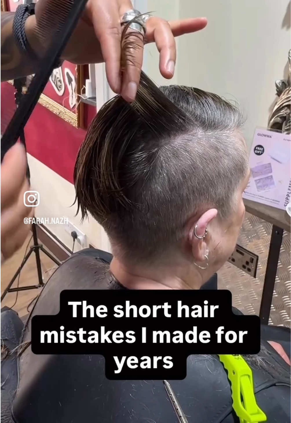 @Short Hair Cutting Specialist
