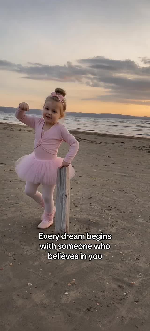 @talkingdancingaibabies