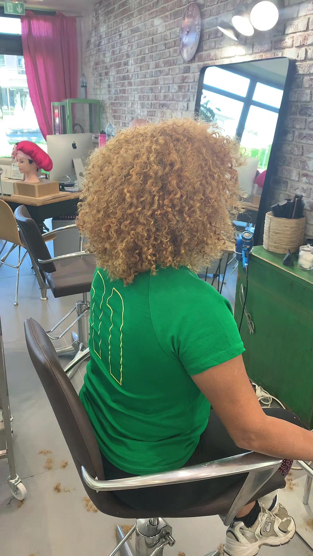 @Pinkafro