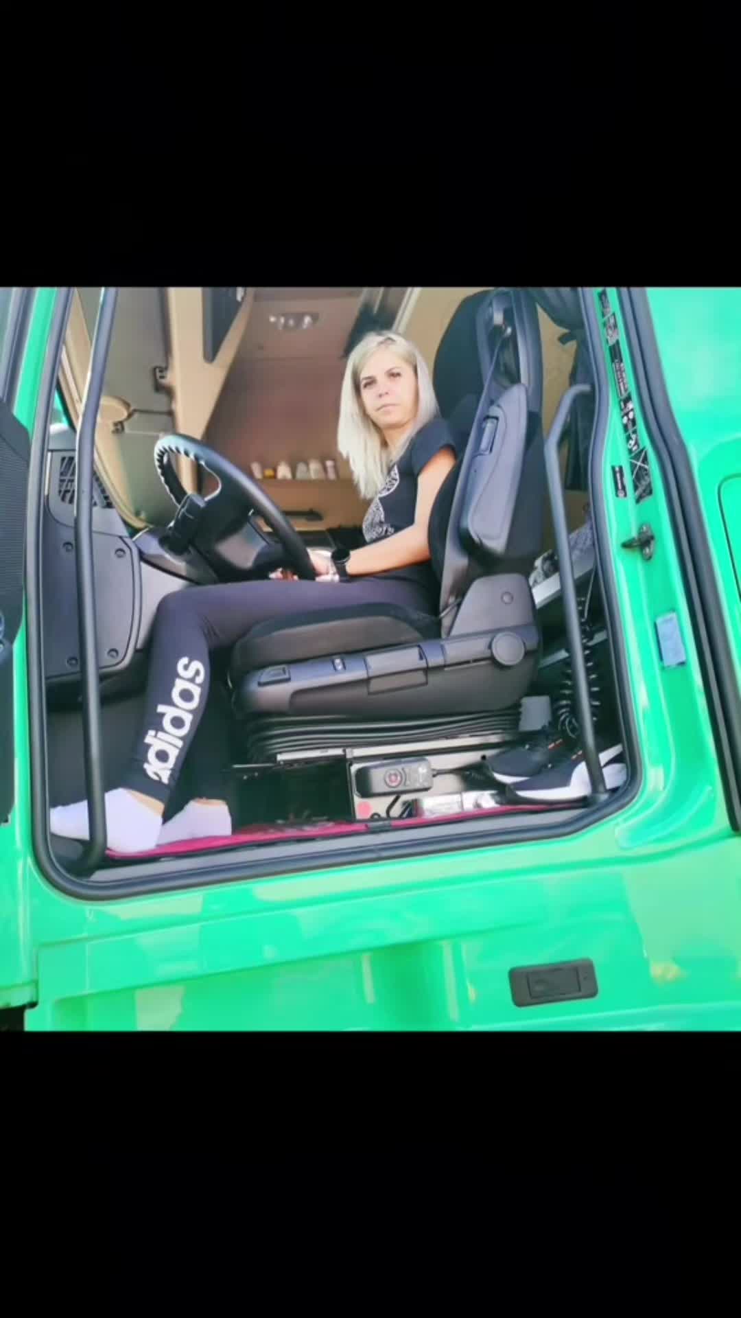 @Manuela Olteanu