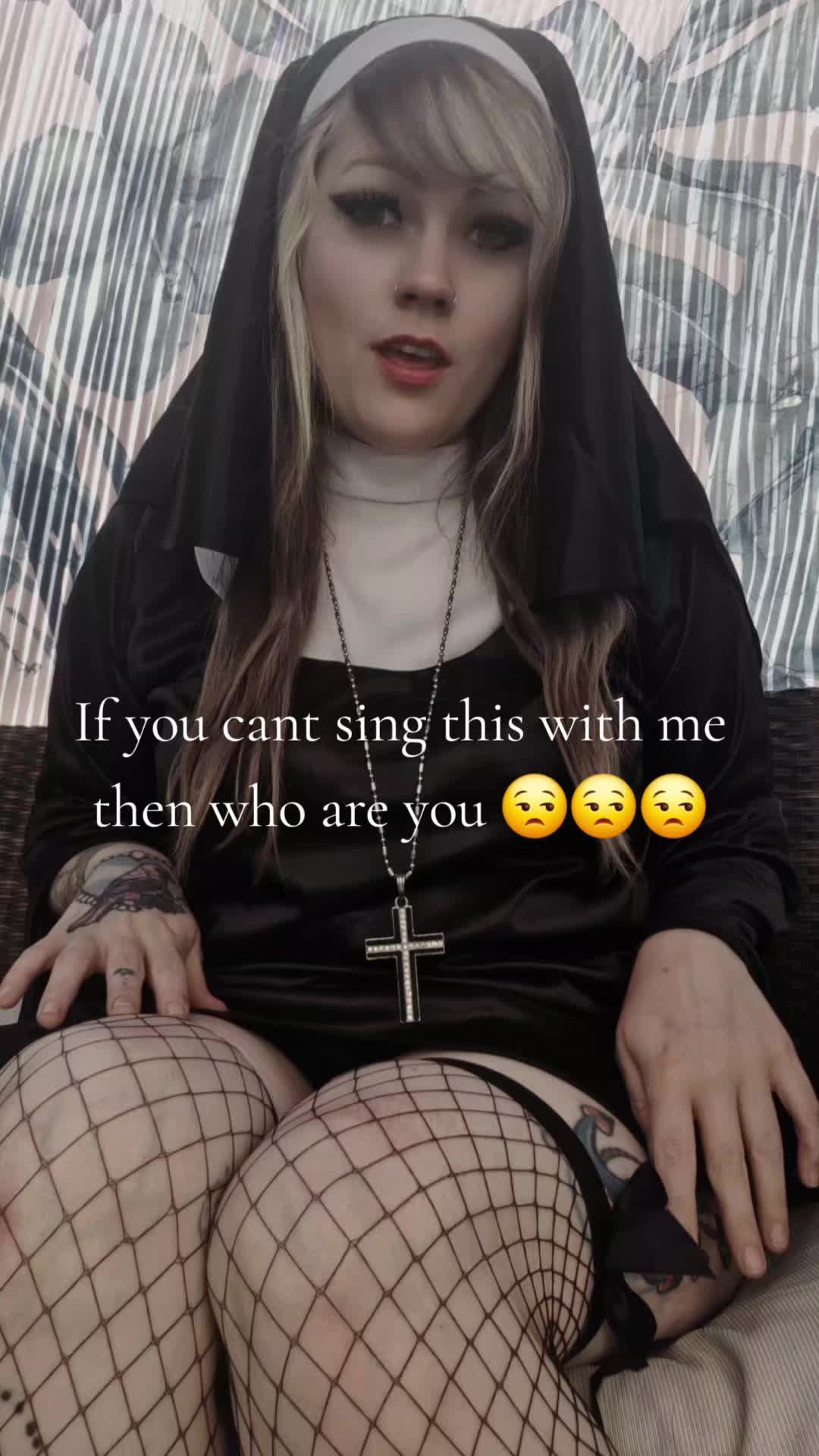 @HayleyCakes