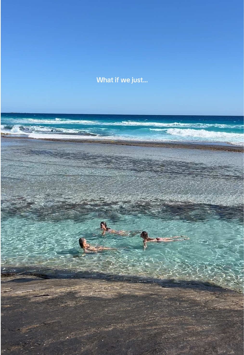 @Aimee Bell - Travel & Life