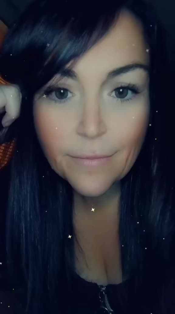 @AshleyJay