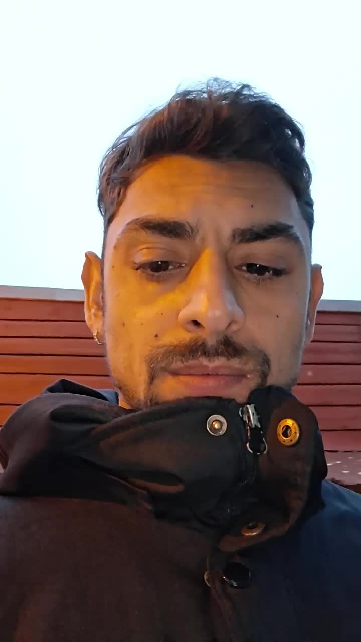 @omul cu povesti de groaza